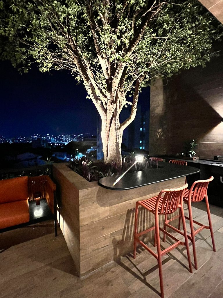 Flat de Luxo com Área Arborizada